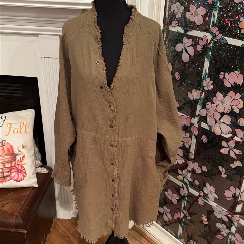 Mazik Long Sleeve Frayed Hem Tunic Dress in Taupe